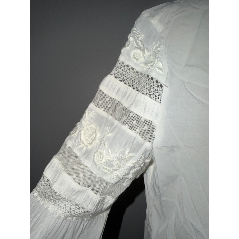 Chicos White Lace Embroidered Button Front Blouse Long Sleeve Boho Top Size 2 X8 - Picture 6 of 9